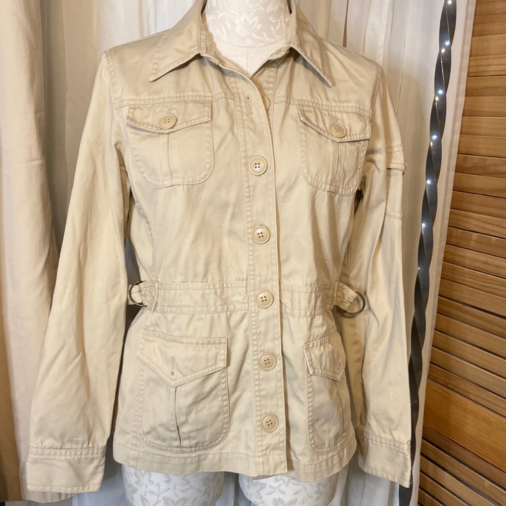 Crazy Horse by Liz Claiborne 2pc set. Beige size M